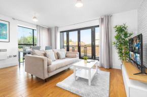 Stylish Birmingham City Centre - 2 Bed - Secure Parking - 5AC
